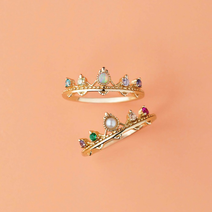 crown pinky ring