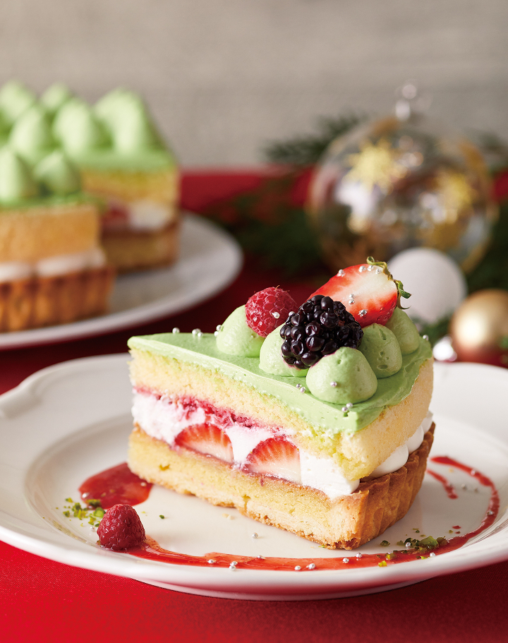 苺とピスタチオのタルトショートケーキ