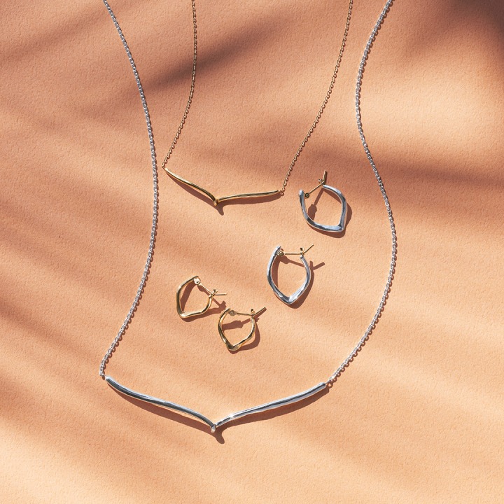 necklace / pierced earrings