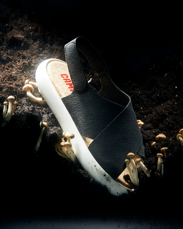 CROSS SANDAL with Bio-based material