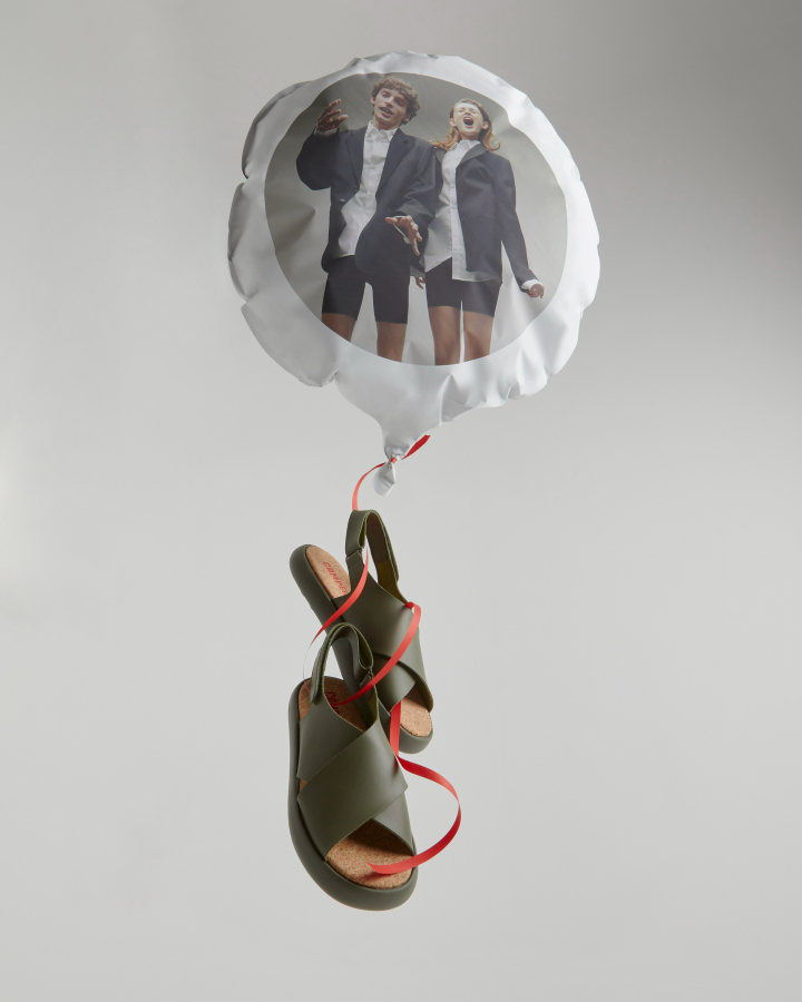 PELOTAS FLOTA発売