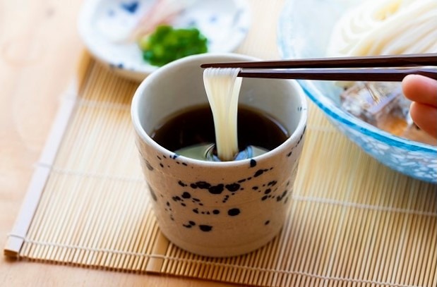 美濃焼の蕎麦猪口と薬味皿