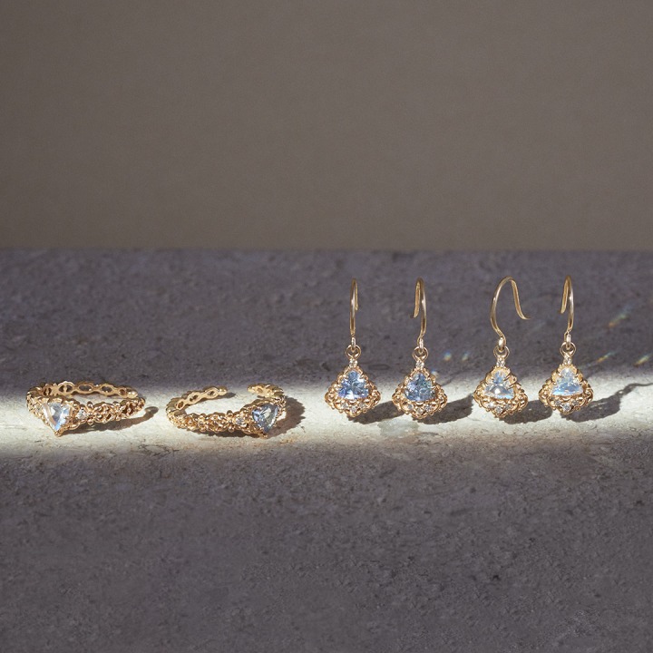 商品イメージ（Trilliant Cut Ear caff & Pierced earrings）
