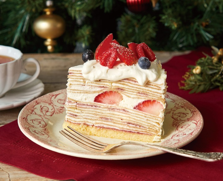 ベリーとマスカルポーネのクリスマスミルクレープ
