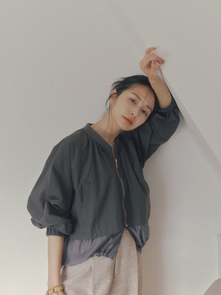 2way Sheer Docking Drawstring Blouson : ¥19,000 Asymmetry Flap Tweed Pant : ¥14,500