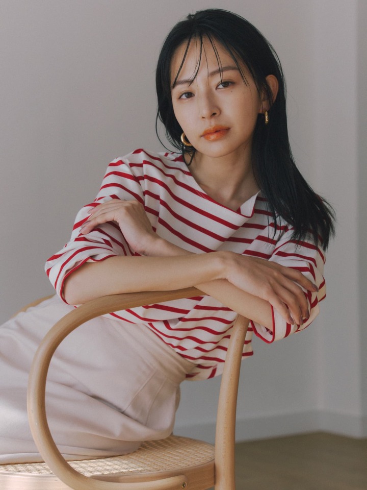 Border Short Long T Shirt : ¥8,000 Peach Skin Separate Lace Skirt : ¥12,900