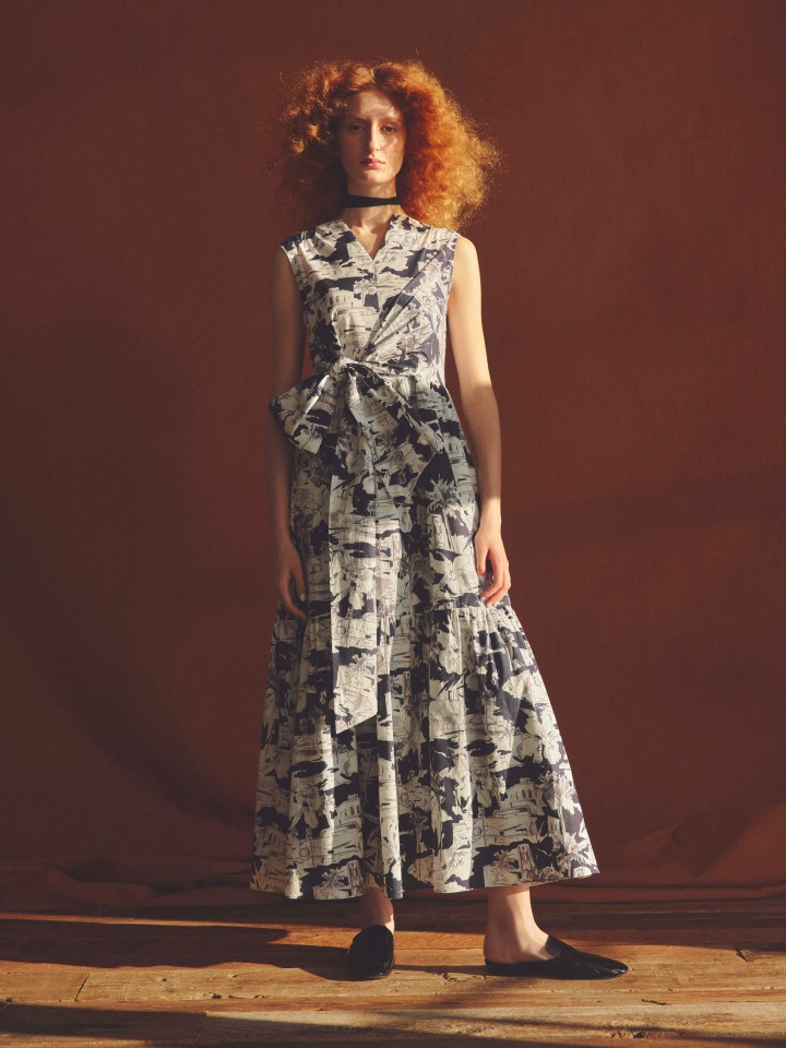 Dress¥96,800 Shoes¥20,900 ChokerStylist’s Own