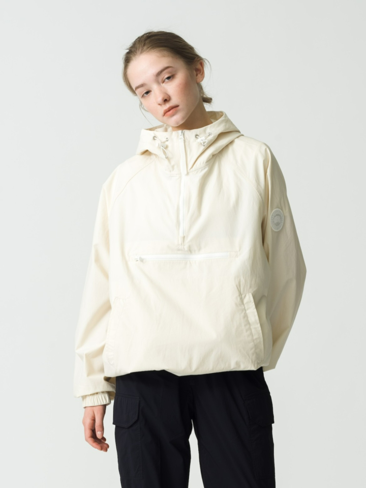 ウィメンズ着用：Half Zip Pullover