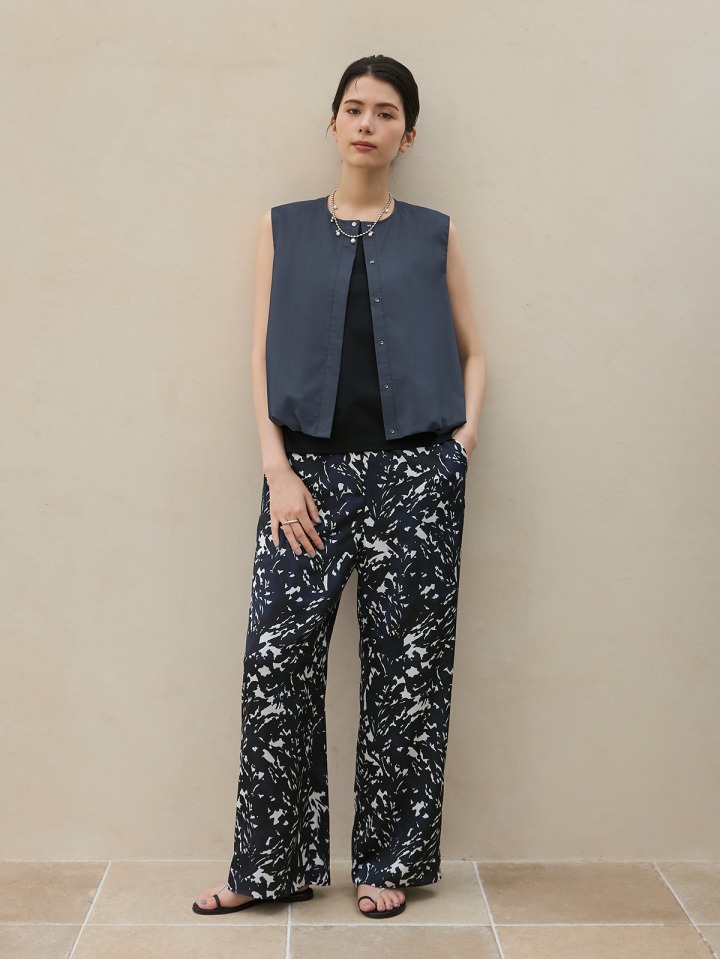 Styling04　バルーンシルエットのジレブラウス