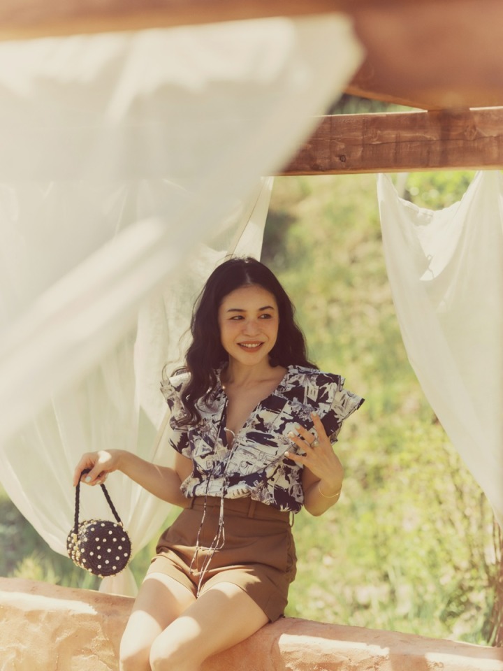 BLOUSE