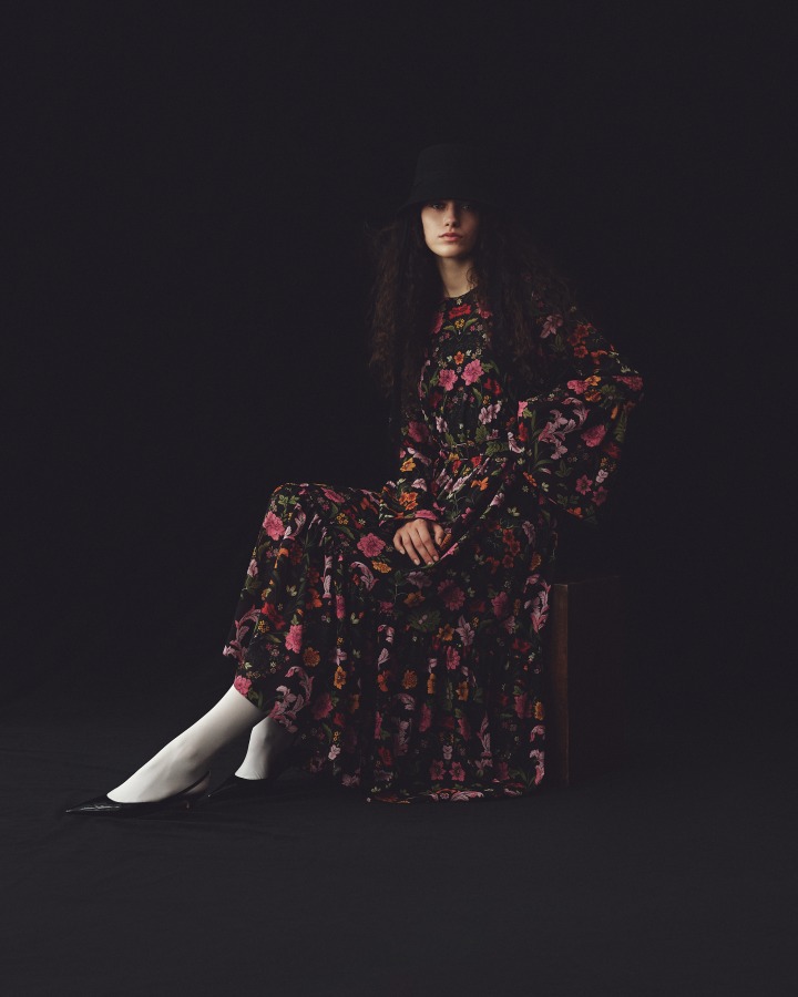 Dress / Hat / Shoes