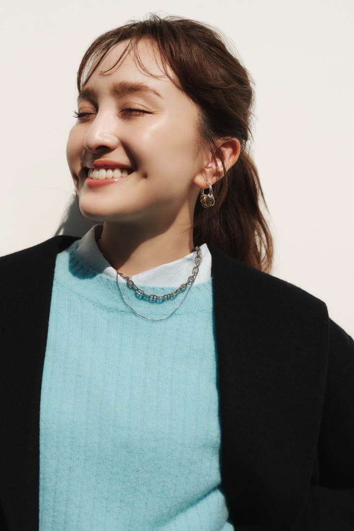 Wool Reversible Mid Length Coat : ¥33,000Wool Bottle Neck Wide Rib Knit : ¥12,100