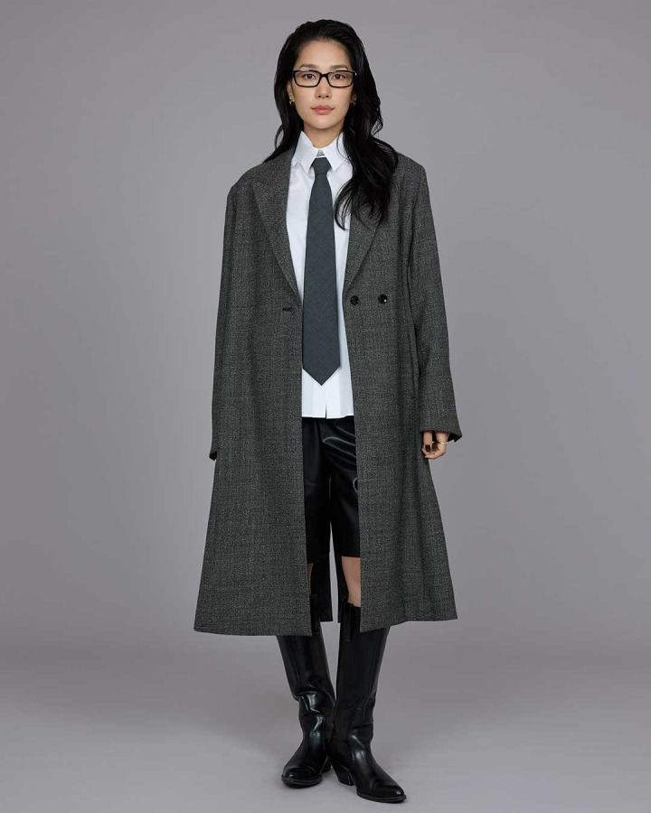 Coat ／ Blouse ／ Pants ／ その他 私物