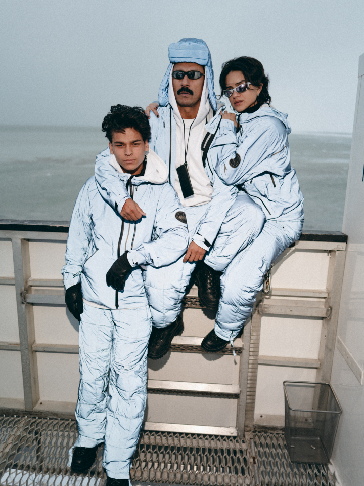 お揃いのデザインを楽しむ3人