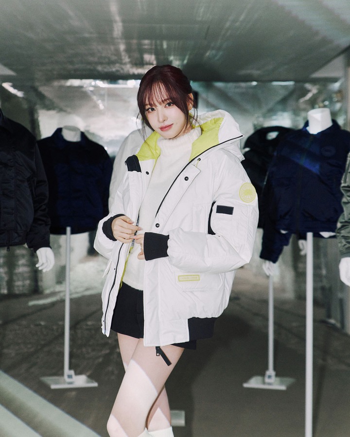 Liz(IVE)/ 着用:Chilliwack Bomber Pop Colour