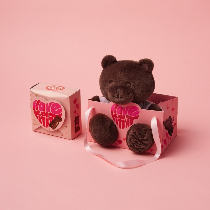 キットカット ハートフルベアー ボックス(8個入り)、ぬいぐるみ