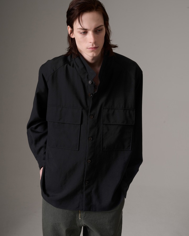 黒のコートのアップ