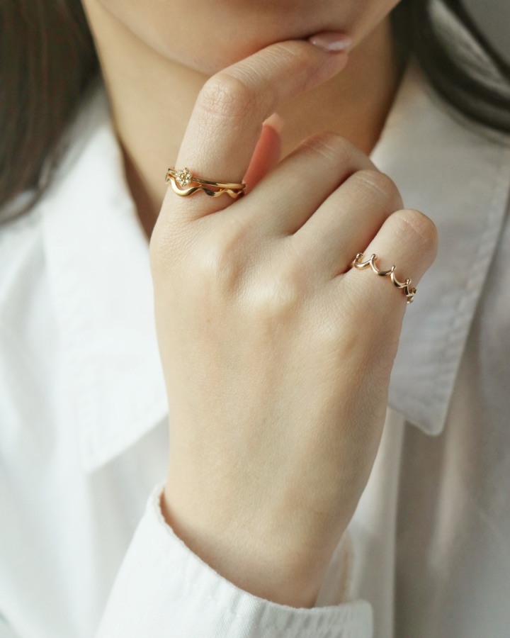 from left ring 24,200yen, 8,800yen, pinky ring 31,900yen