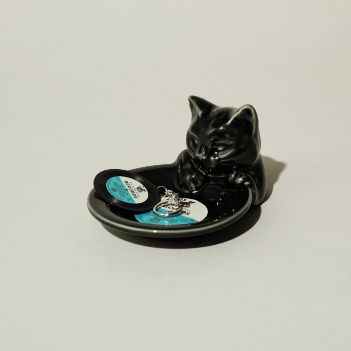 小物入れとレコードキーホルダー