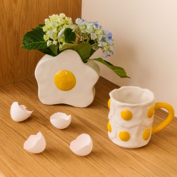 外にもインテリアになじむ、シンプルなデザイン