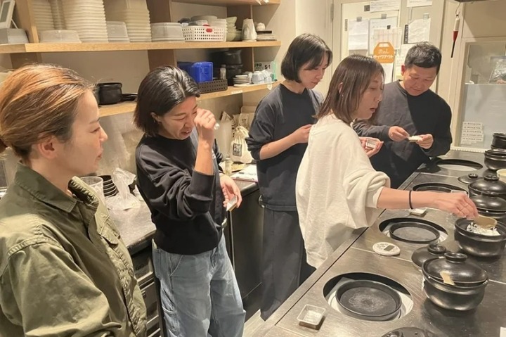 アコメヤプラチナお米コンシェルジュたち