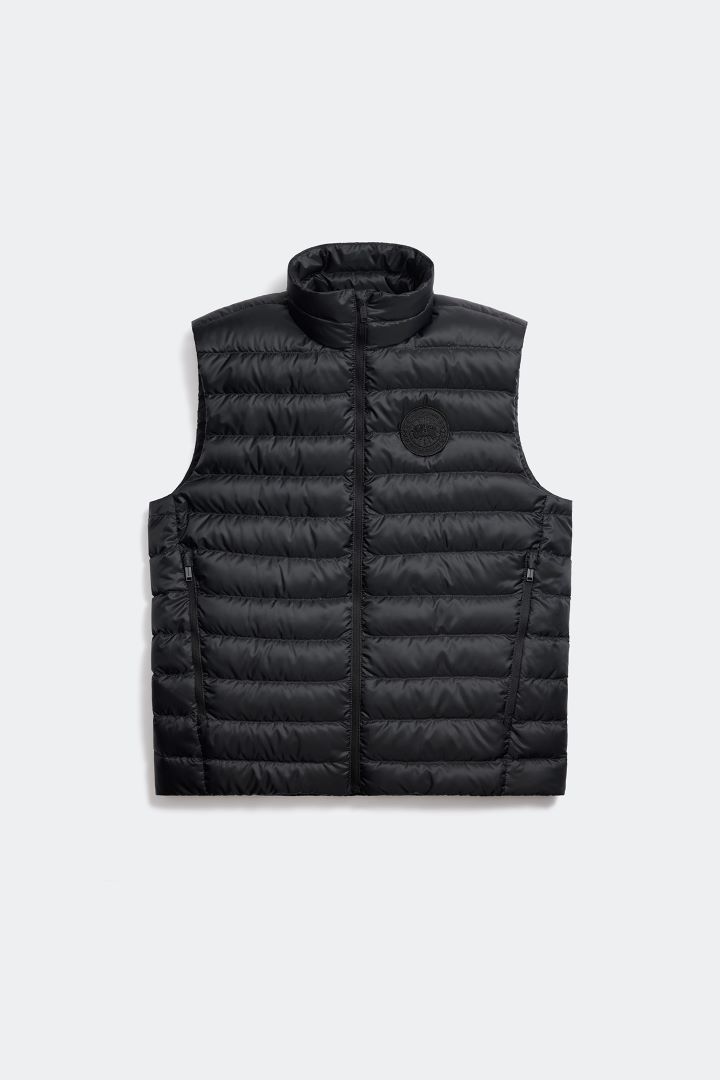 Stratus Vest（カラー：Black）