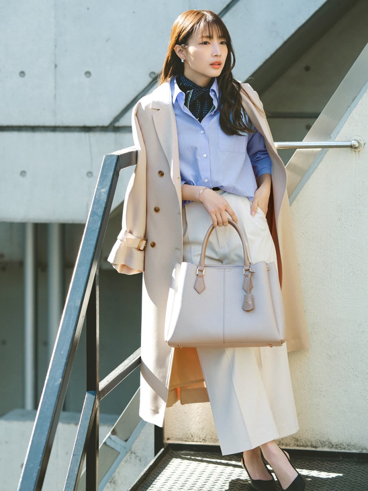 チャーム付き2WAYトートバッグ/A4対応・軽量