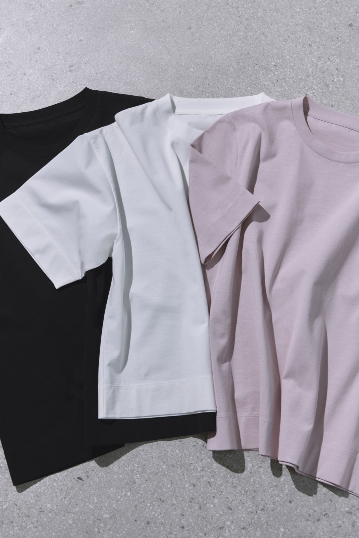 カジュアルを上品に、エレガンスをこなれて見せる「素材の力」